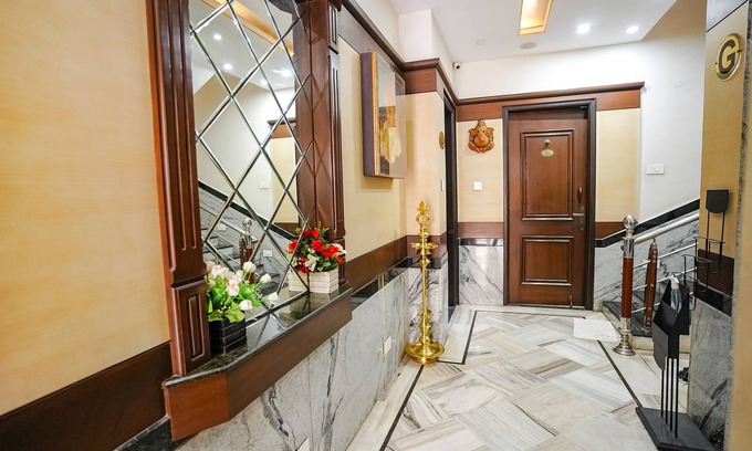 Chromepet Hotel | FabHotel Sai Residency