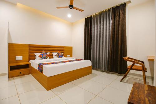 Rau Hotel | FabHotel The Gravity Inn
