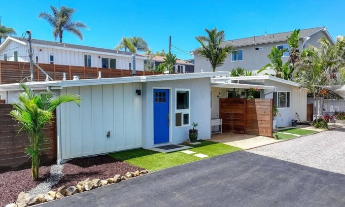 Leucadia House | Fabulous 1-bedroom bungalow-plex in Encinitas Leucadia
