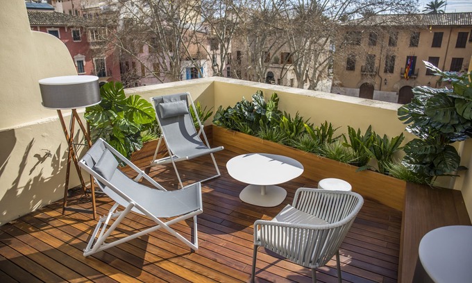 Old Town House | Fabulous mallorca collection townhouse in the Core of Palma with private parking