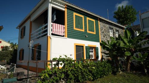 Capelo House | Faial Adega Lemos