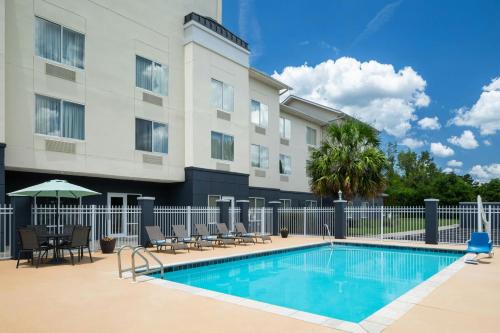 Marianna Hotel | Fairfield Inn & Suites Marianna