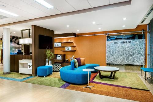 Van Hotel | Fairfield Inn & Suites Van Canton Area