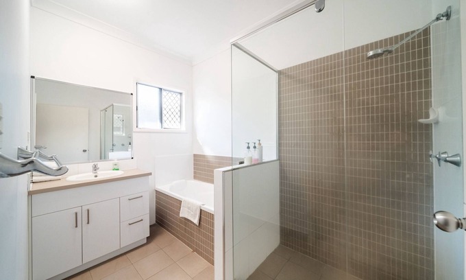 Idalia House | Fairfield Waters Family Retreat