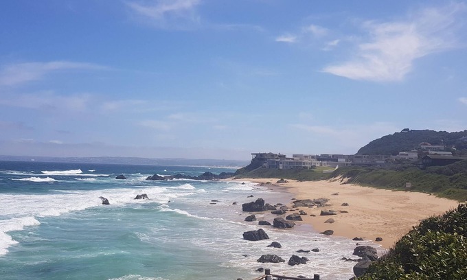 Keurboomstrand Cabin | Fairview House