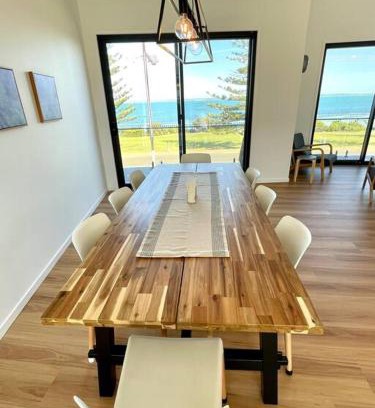 Kingscote House | Fairy Wren
