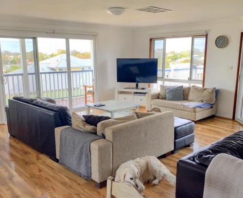 Falcon House | Falcon Bay Family Retreat