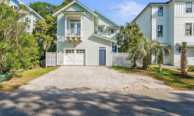 Bonito Boathouses House | Fall into Savings in South Carolina Sea Islands