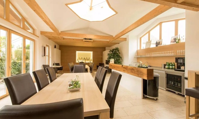 Großriedenthal House | Familie Bauer – Bioweingut Bauer