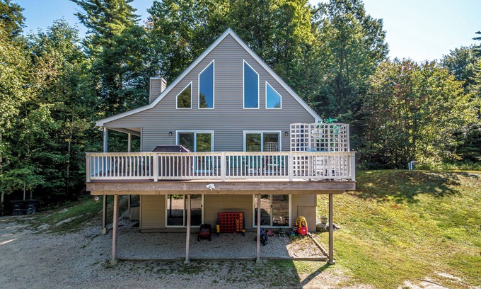 Conway House | Family and Pet Friendly House near Cranmore