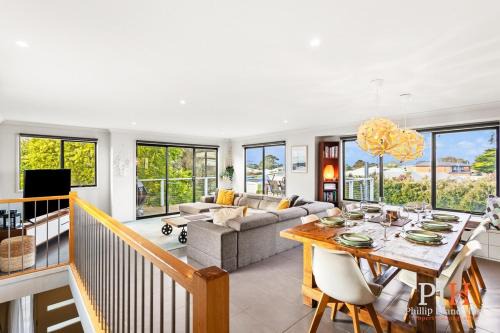 Cowes House | Family Entertainer Sleeps 10