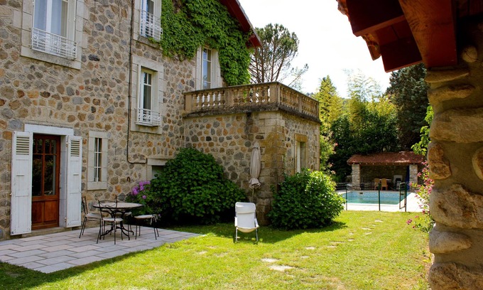 Michard-Est House | Family house in the heart of the Eyrieux valley