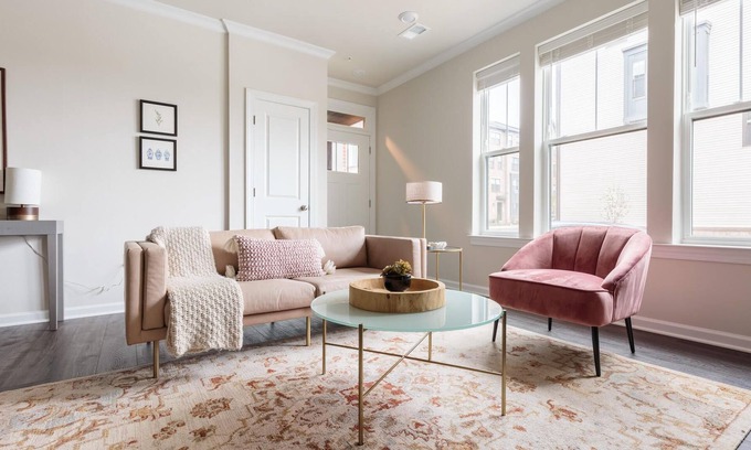 Ashburn House | Family-friendly 3BR Townhouse in Ashburn + Pets OK