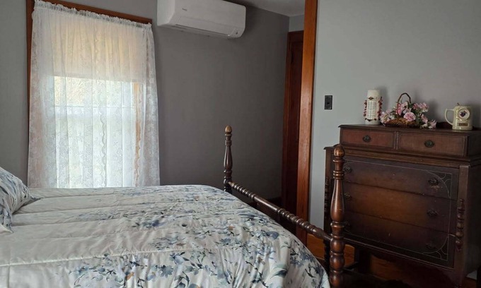 Melmore Other | Family-friendly farmhouse property, rural setting, 10 minutes from Tiffin, OH.