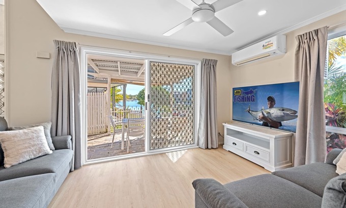 Mooloolaba Apartment | Family-Friendly Flat with Balcony Views