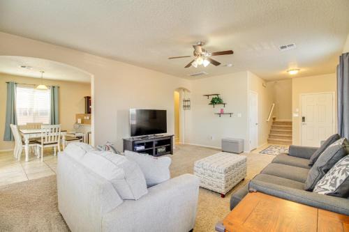 Paradise Hills Civic House | Family-Friendly Home with Mtn View in Albuquerque!