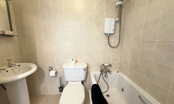 Mullingar Apartment | Family Friendly Mullingar Self Catering Apartment on Park Hotel Grounds
