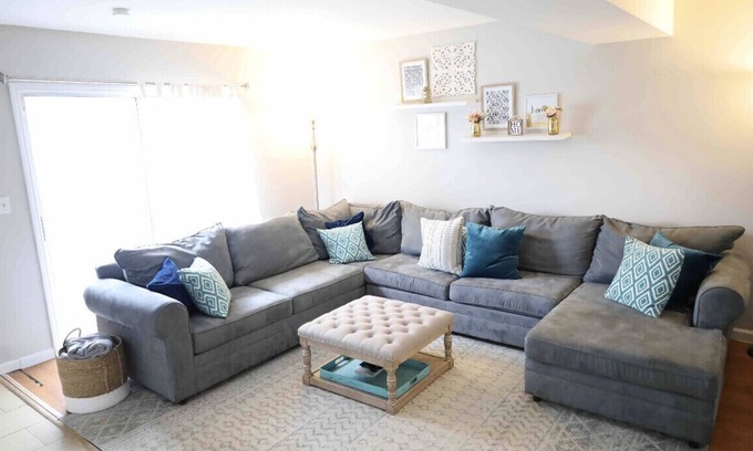 Fairview House | Family friendly Spacious 4 bedroom 3 bathroom getaway