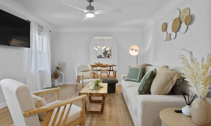 Hanahan House | Family Home and Private Backyard