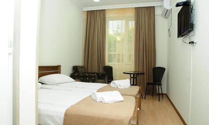 Likani Hotel | Family Hotel Chino