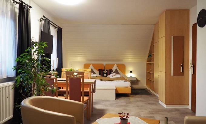 Olbernhau Bed & Breakfast | Family room - Pension Piroska