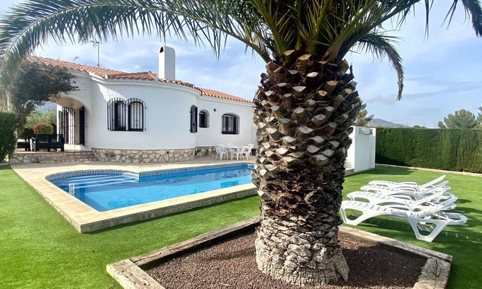 L Almadrava House | Family Villa with Pool, Close to Beach, Sleeps 8