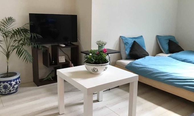 Higashi House | Famous Shibuya Crossing near 8 minutes walk . New build cozy room !