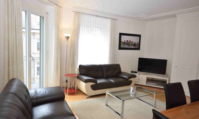 Muhlebach Apartment | Fantastic 3BR near Lake - Pabs 4