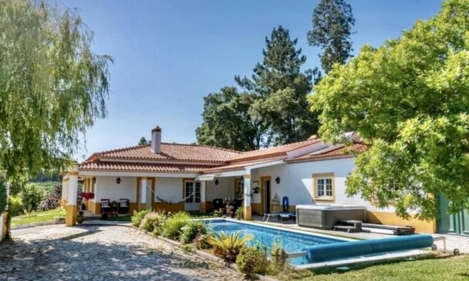 Alcobaca House | Fantastic house, swimmingpool, jacuzzi, horses