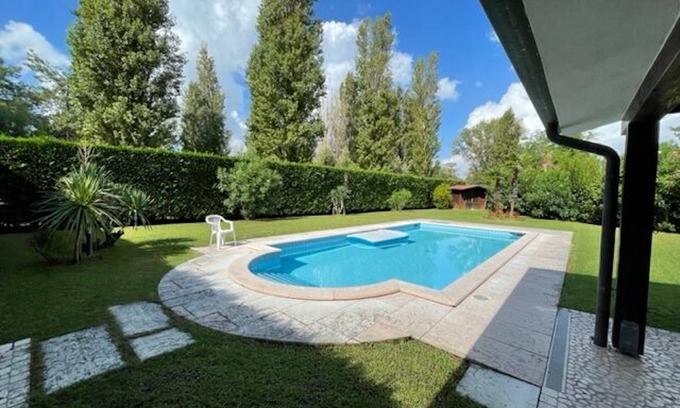 Isola Albarella Villa | Fantastic villa with pool surrounded by nature