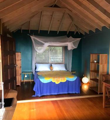 Moorea-Maiao Ski Chalet | Fare Manuhiti