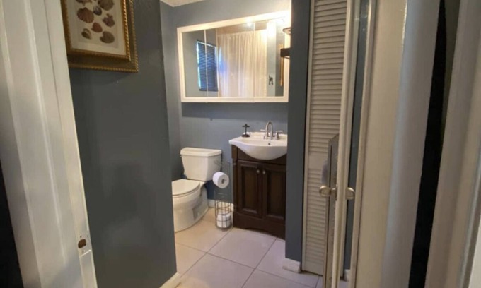 Land O' Lakes Cottage | Farm Cottage- Quiet but Close to Everything