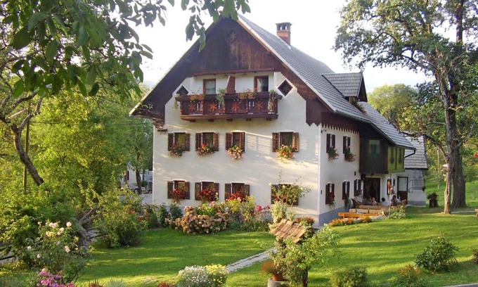 Hudajuzna House | Farm Pri Flandru