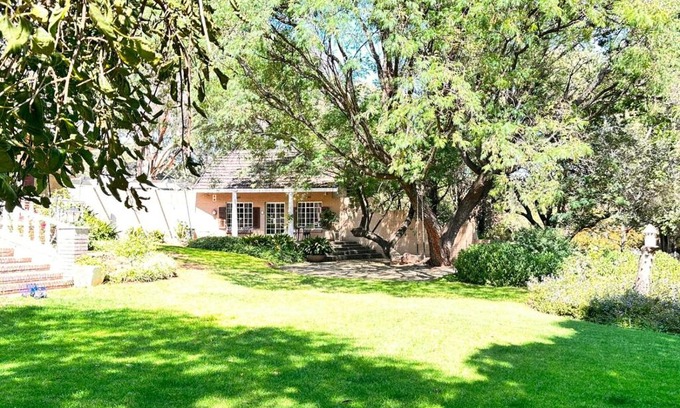 Bloemfontein Apartment | Farm stay at Saffron Cottage on Haldon Estate