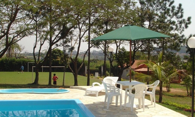 Porto Feliz House | Farm with pool, barbecue, field football, snooker, t. m., p/30 people.