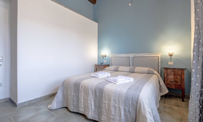 Manciano Other | Farmhouse 'Acqua - Agriturismo La Svolta' with Shared Garden, Wi-Fi and Air Conditioning