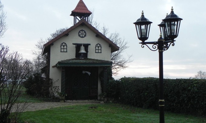 Bourg-le-Comte Other | Farmhouse in Burgundy
