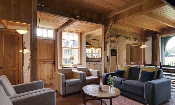 Municipality of Enschede Other | Farmhouse in Enschede near Forest