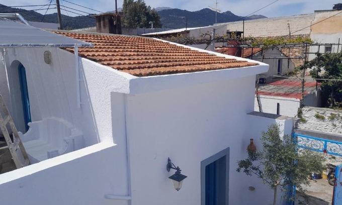 Choumeriakos House | Farmhouse in Limnes
