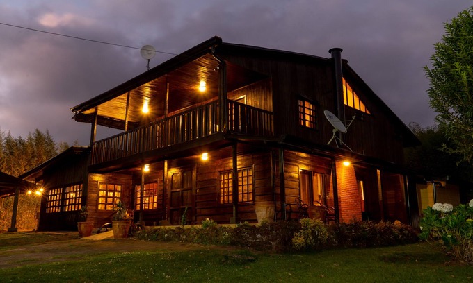 Poas Volcano National Park Cabin | FARMLAND PARADISE, Poas Volcano 4-bedroom cabin