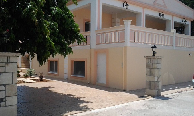 Korfalonas House | father's house in kissamos
