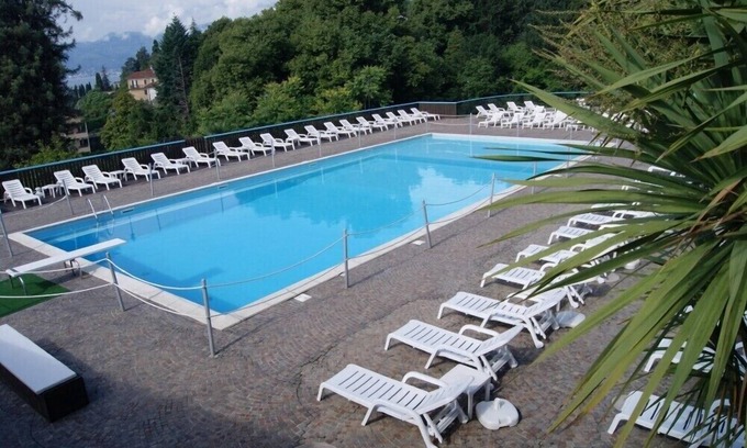 Verbania Apartment | Fe.Woh. up to 9 pers. in Ghiffa(I) 30 min. from (CH) Lago Maggiore Pool lake view
