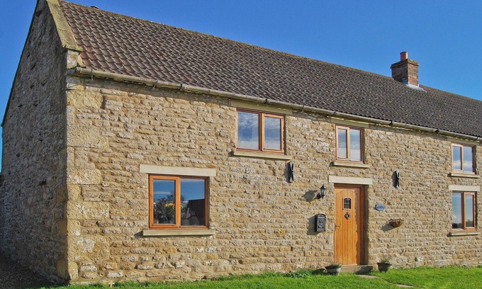 Newton-on-Rawcliffe Cottage | Featherstone Cottage