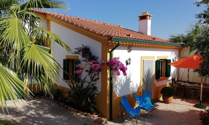 Abrantes Cottage | Feel @ home upon arrival and the first day of your relaxtion holiday can begin