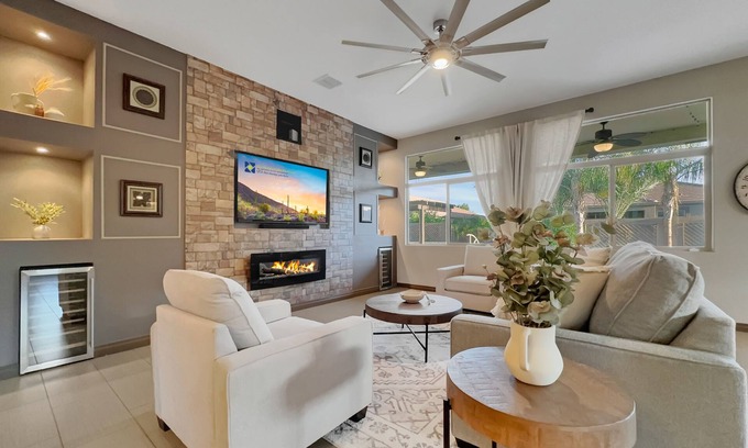 Chandler House | Feel The Need For Mead! Hot Pool, Spa, Firepit, Play!