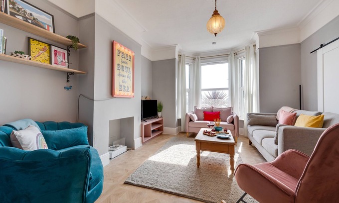 Felixstowe House | Felixstowe Beach House