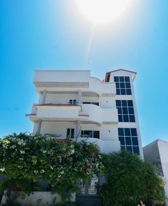 Dharavandhoo Bed & Breakfast | Fen Villa
