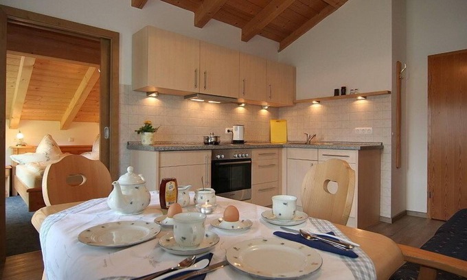 Ramsau bei Berchtesgaden Apartment | Ferienwohnung Hochkalter, 1-2 Personen, 26 qm, Dusche/WC, Balkon, TV, W-LAN, Geschirrspüler, 1 Schlafzimmer, Dachgeschoss