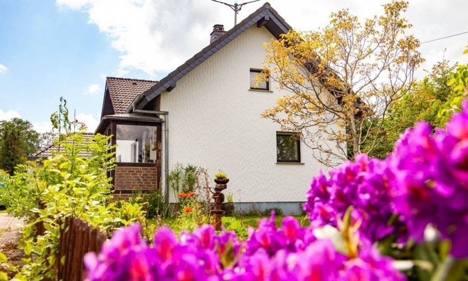 Honningen House | Ferienhaus für 6 Gäste mit 115m² in Hellenthal