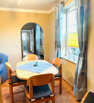 Oberdorla Apartment | Ferienhaus mit Terrasse whg5